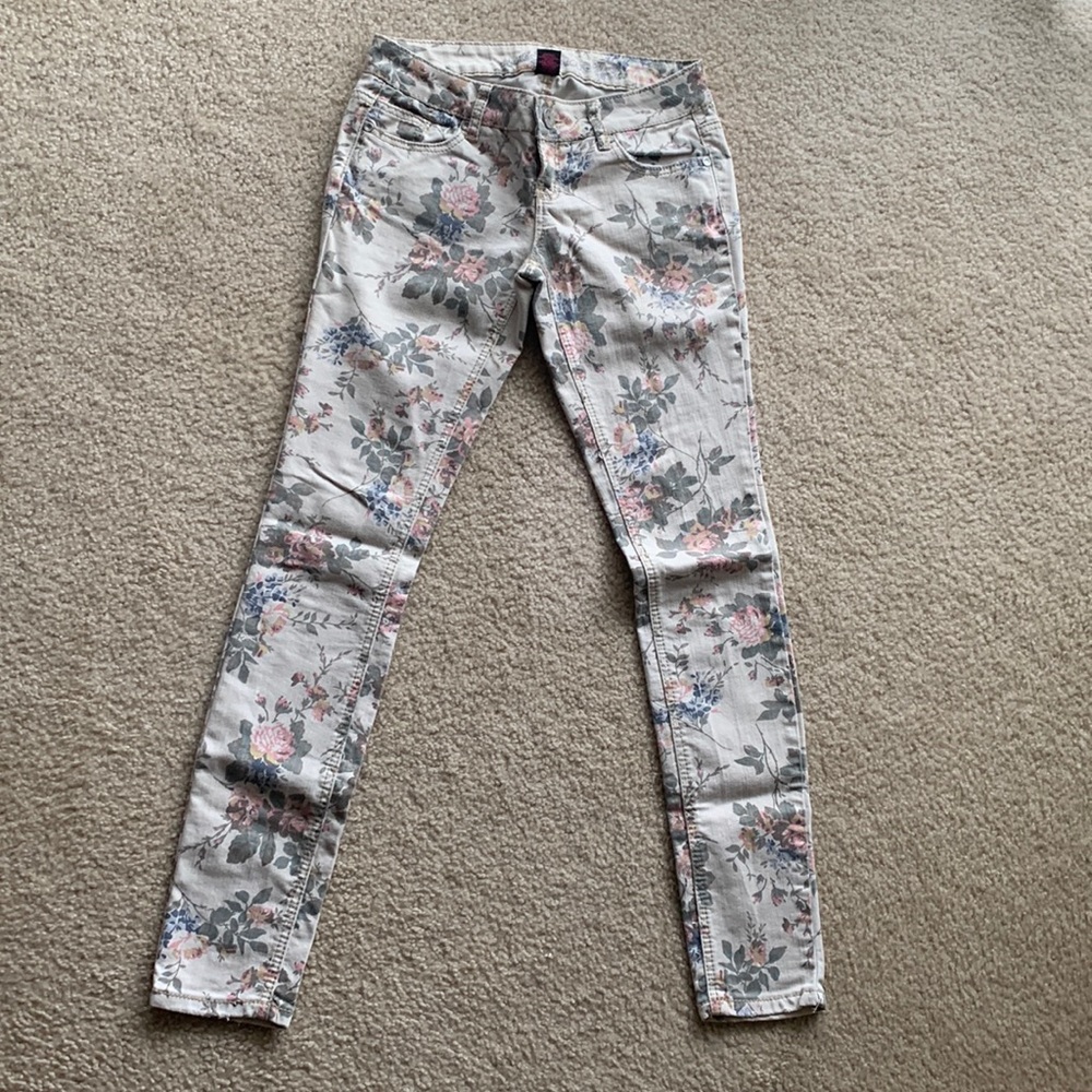 Floral denim pants